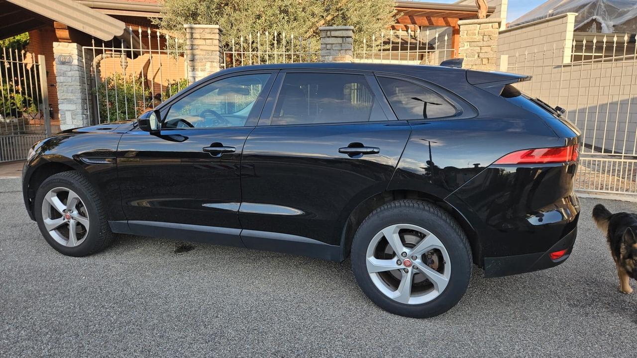Jaguar F-Pace 2.0 D 180 CV AWD Portfolio