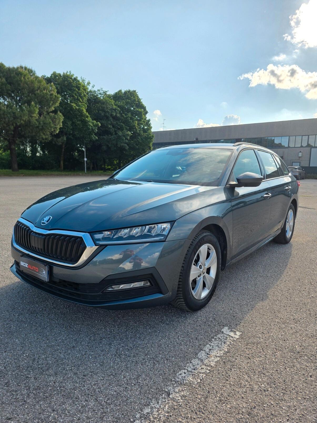 Skoda Octavia 2.0 TDI EVO SCR Wagon Executive Manuale