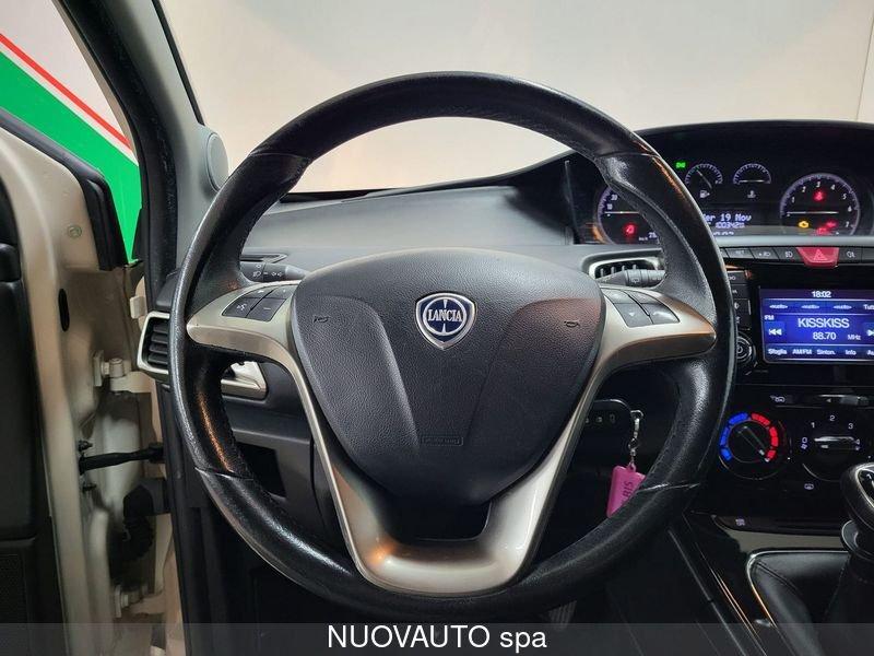 Lancia Ypsilon Ypsilon 1.2 69 CV 5 porte Silver