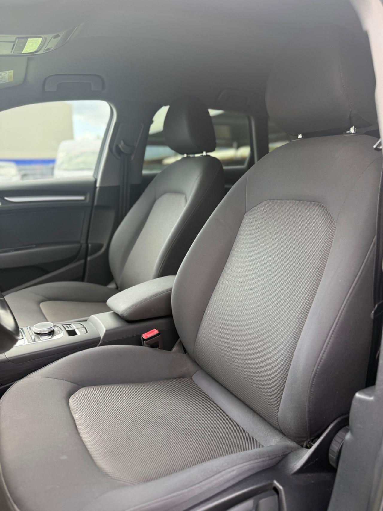 Audi A3 SPB 1.6 Diesel S-LINE