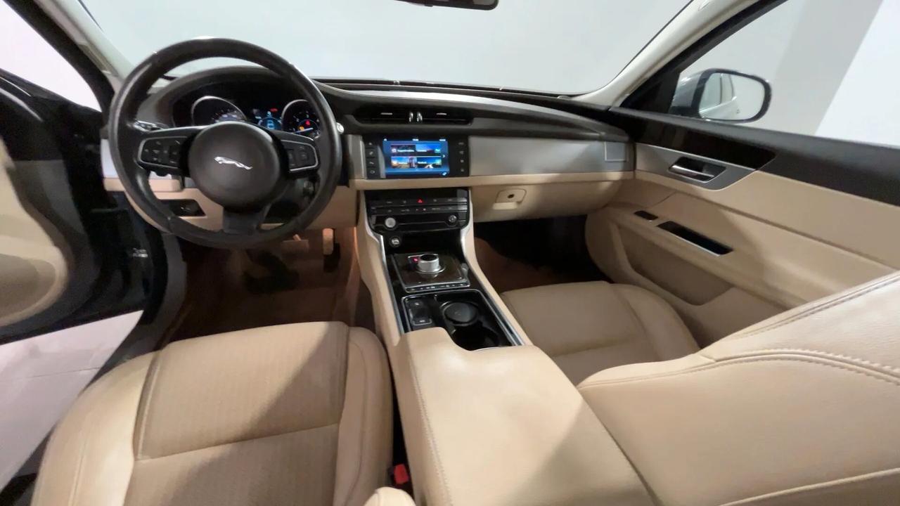 Jaguar XF 2.0 D E-Performance Prestige