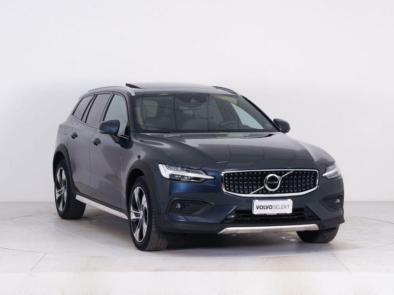 Volvo V60 Cross Country B4 (d) AWD Geartronic Business Pro