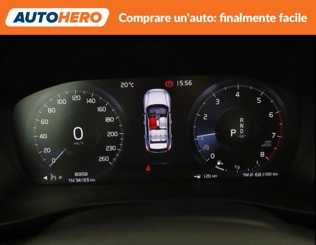 VOLVO XC40 T3 Geartronic Momentum Pro