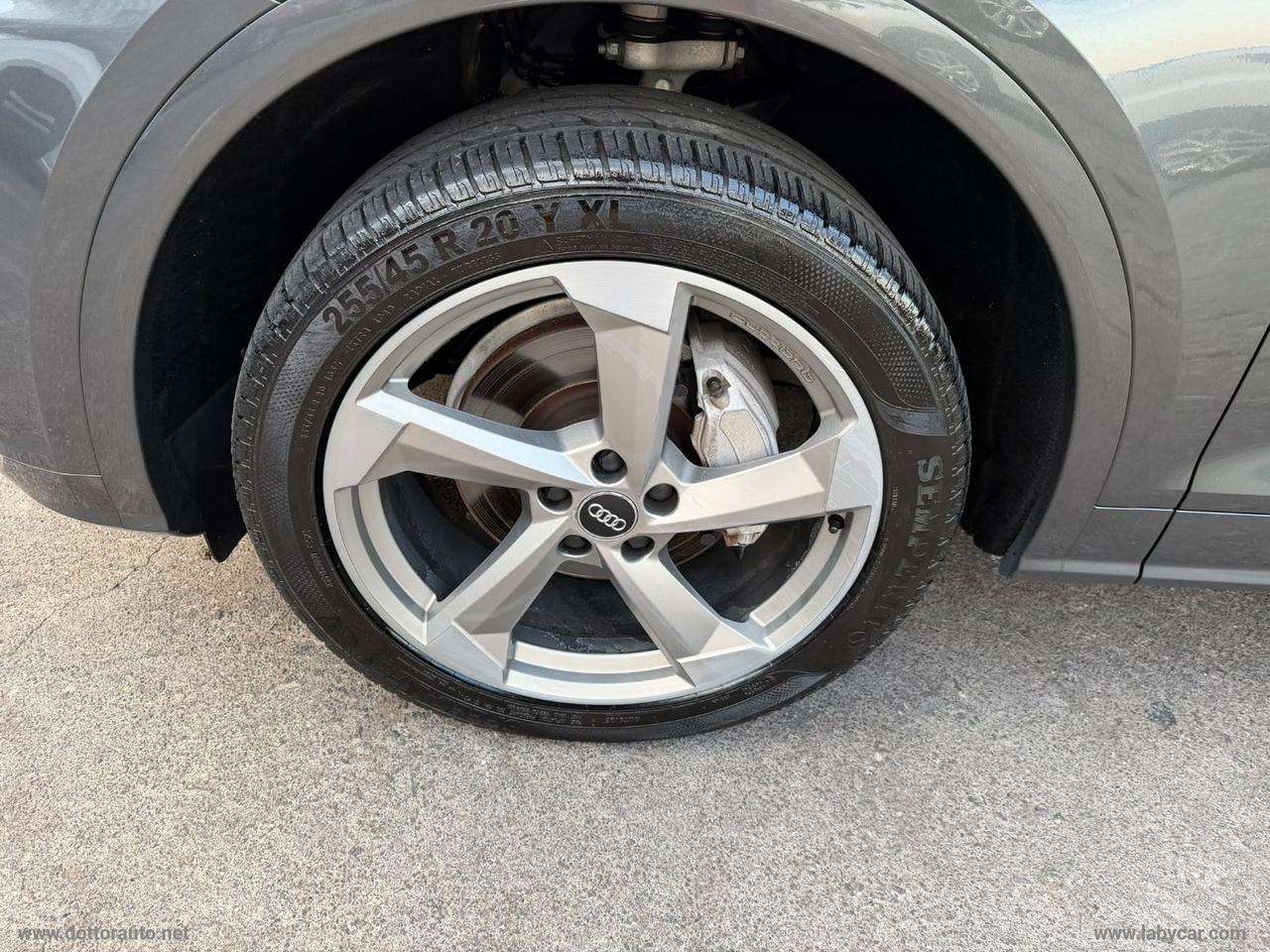 AUDI Q5 40 TDI quattro S tronic S line plus