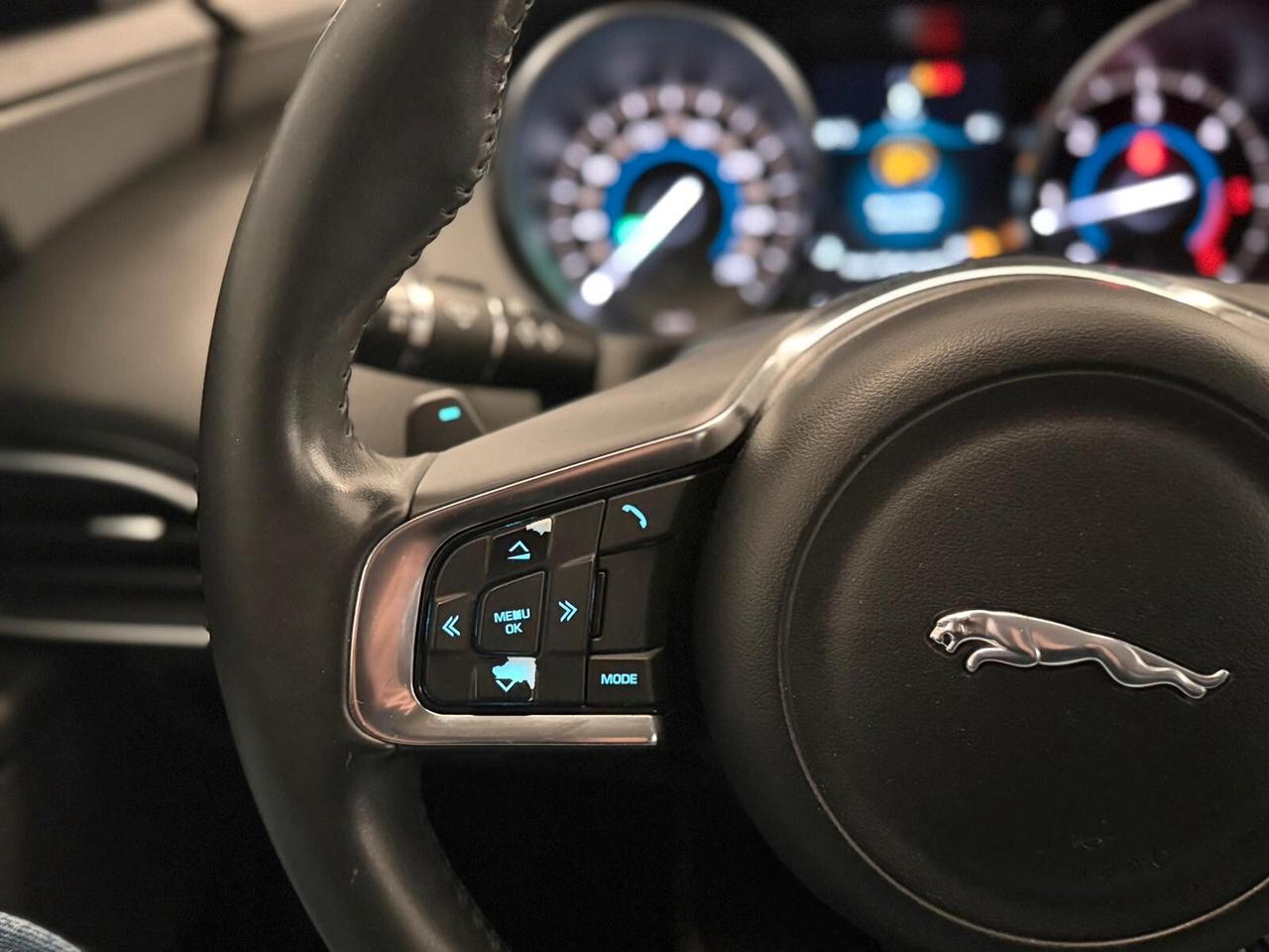 Jaguar XE 2.0 D 180 CV aut. Prestige