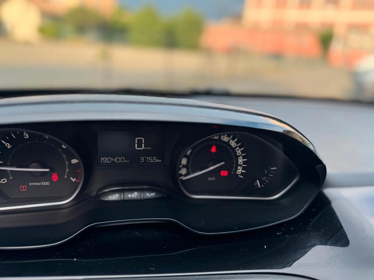 Peugeot 208 ANNO 2017 1.2 BENZINA 5 PORTE Euro6e
