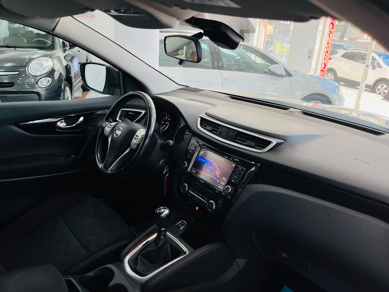 Nissan Qashqai 1.5 dCi Tekna 110cv anno 2015