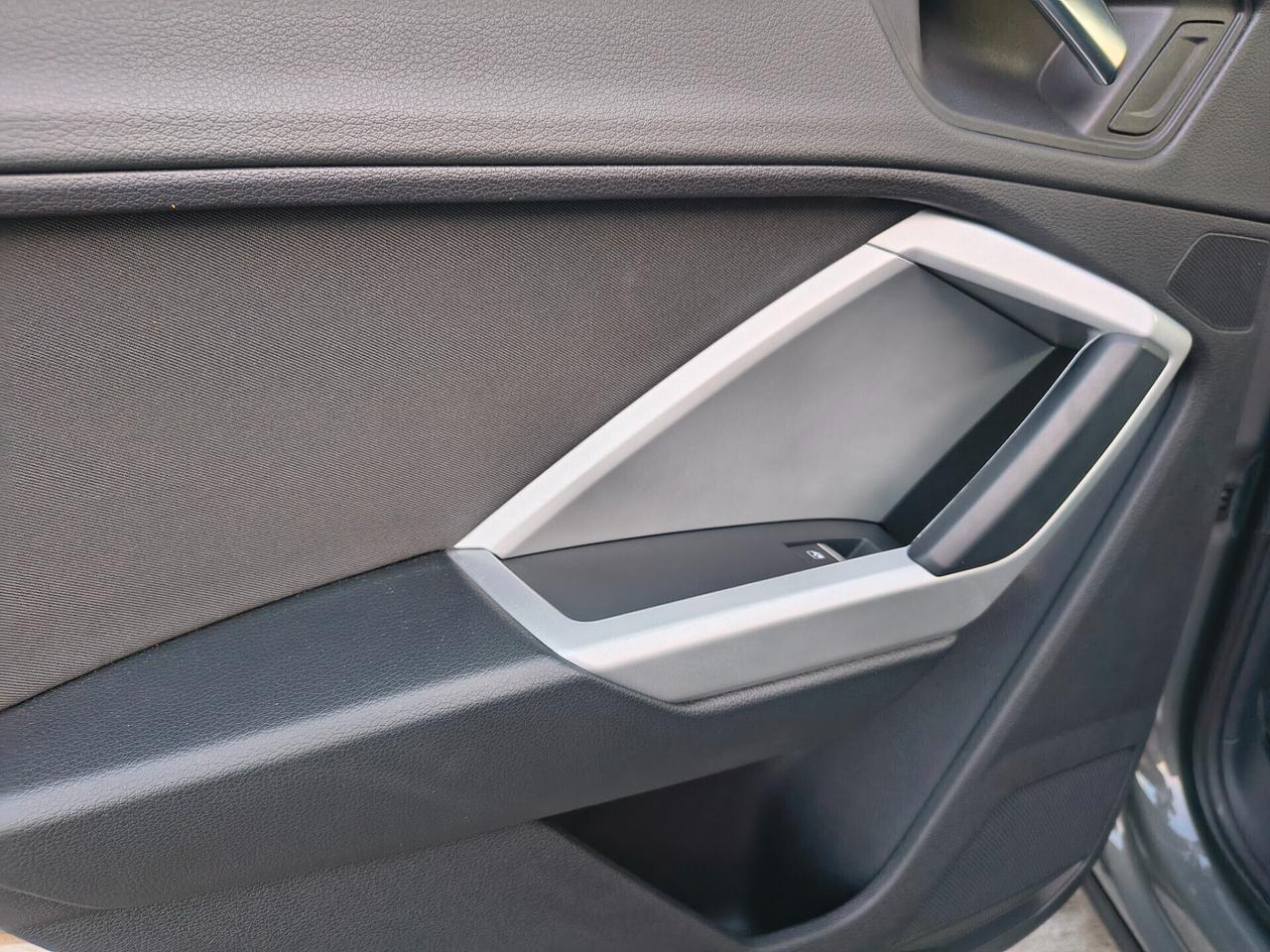 AUDI Q3 2.0 DIESEL ANNO 2021 AUTOMATICA 150 CV
