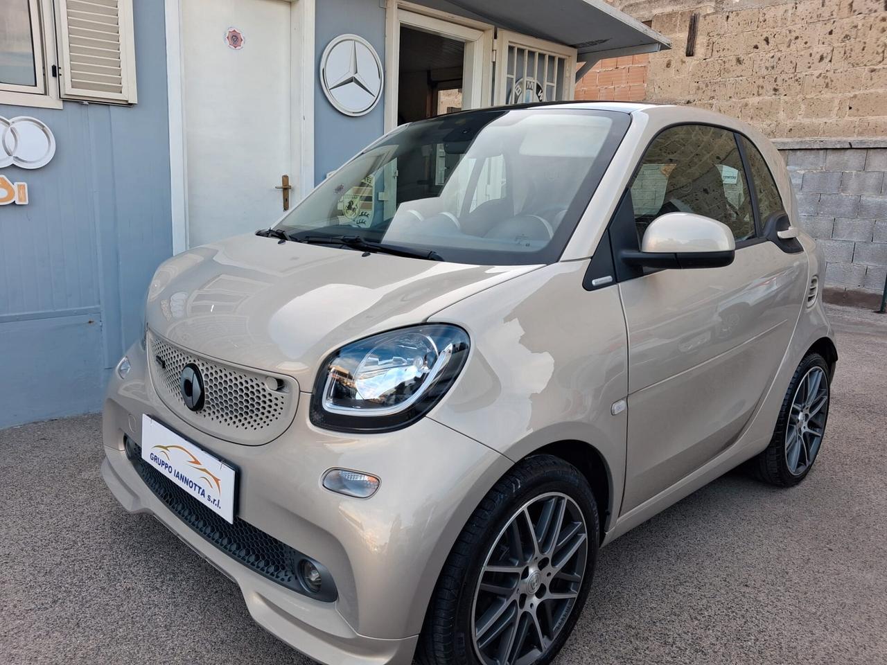 Smart ForTwo BRABUS 0.9 TURBO 109 C.V. ALLESTIMENTO ASTON MARTIN UNICA