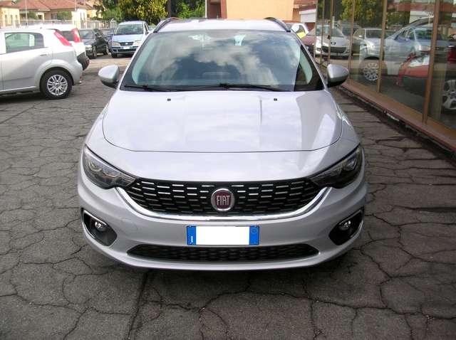 Fiat Tipo 1.6 Mjt SW LOUNGE con TELECAMERA POST., NAVIGATORE