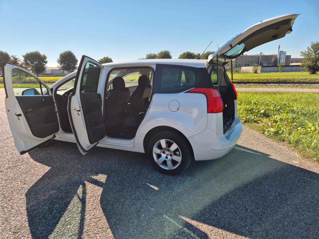 Peugeot 5008 1.6 HDi 112CV 89600 KM!! MY 2013 UNIPROPRIETARIO