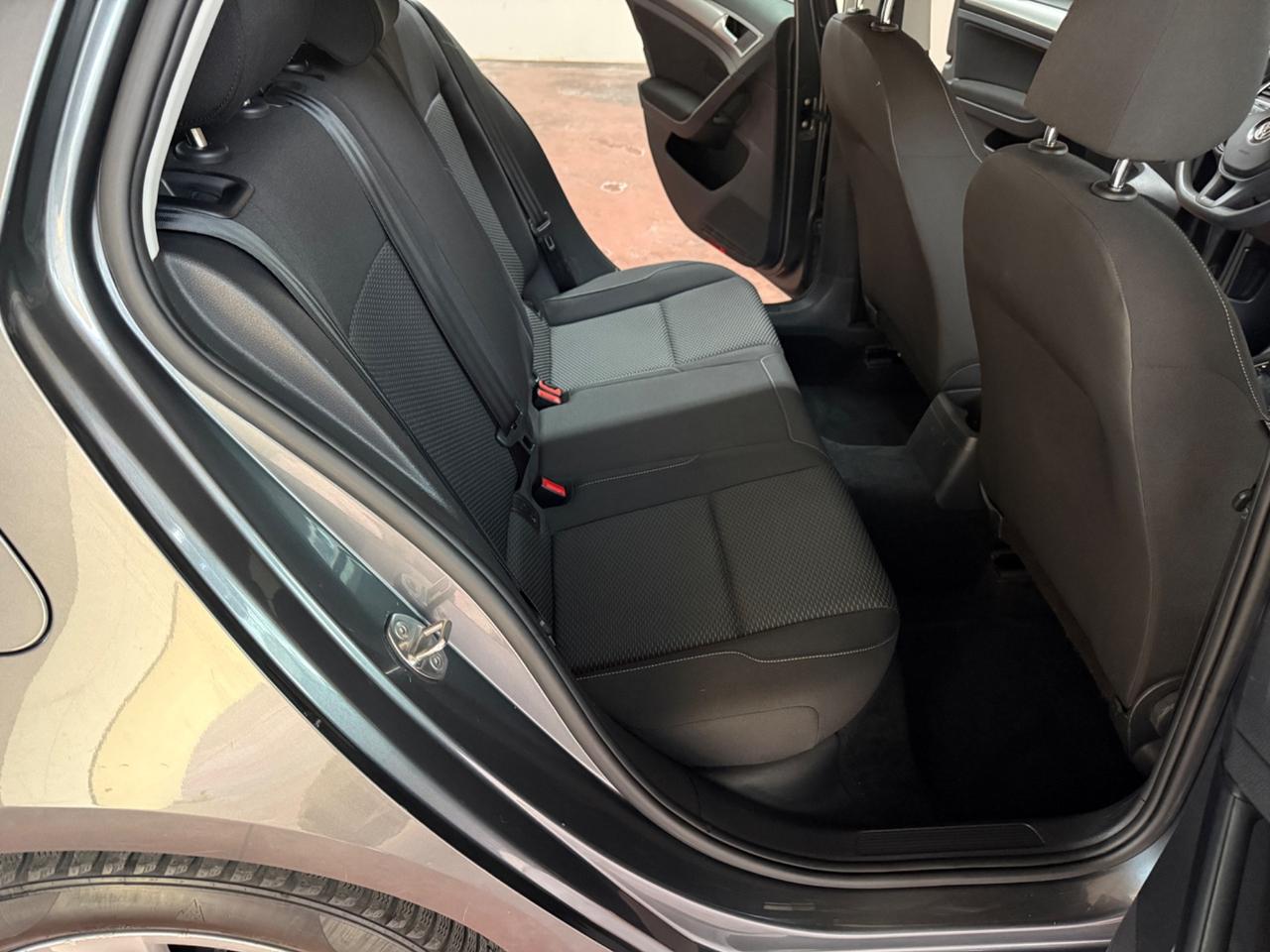 Volkswagen Golf 1.6 TDI 115 CV 5p. Business BlueMotion Technology