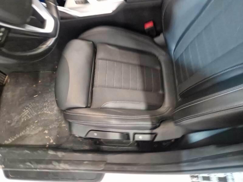 Bmw 320d xDrive 48v Business Advantage Aut.