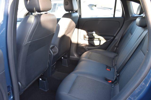 MERCEDES-BENZ GLA 200 d Automatic Business Extra