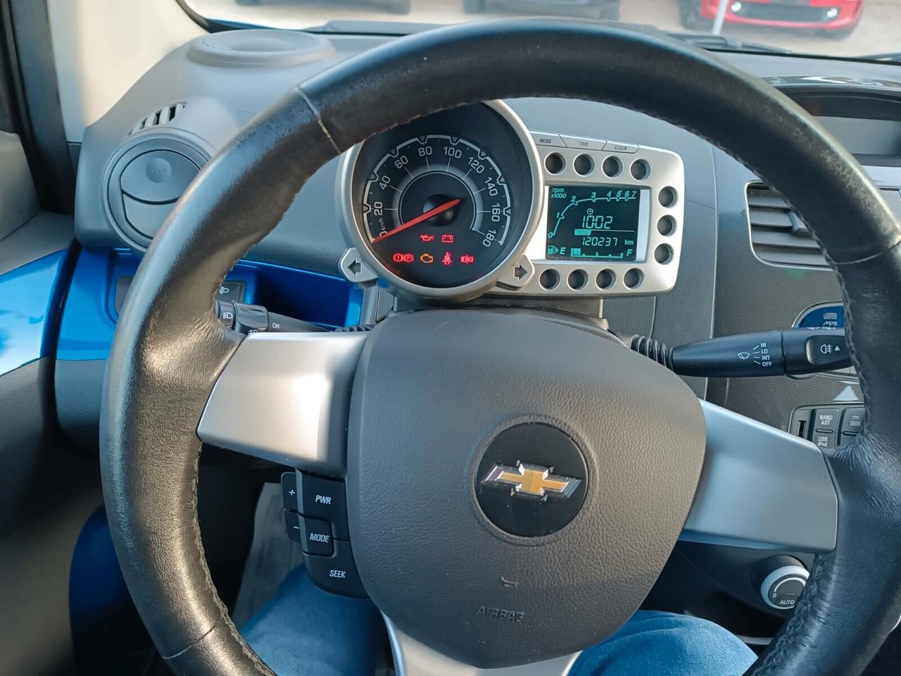 Chevrolet Spark 1.2 LT