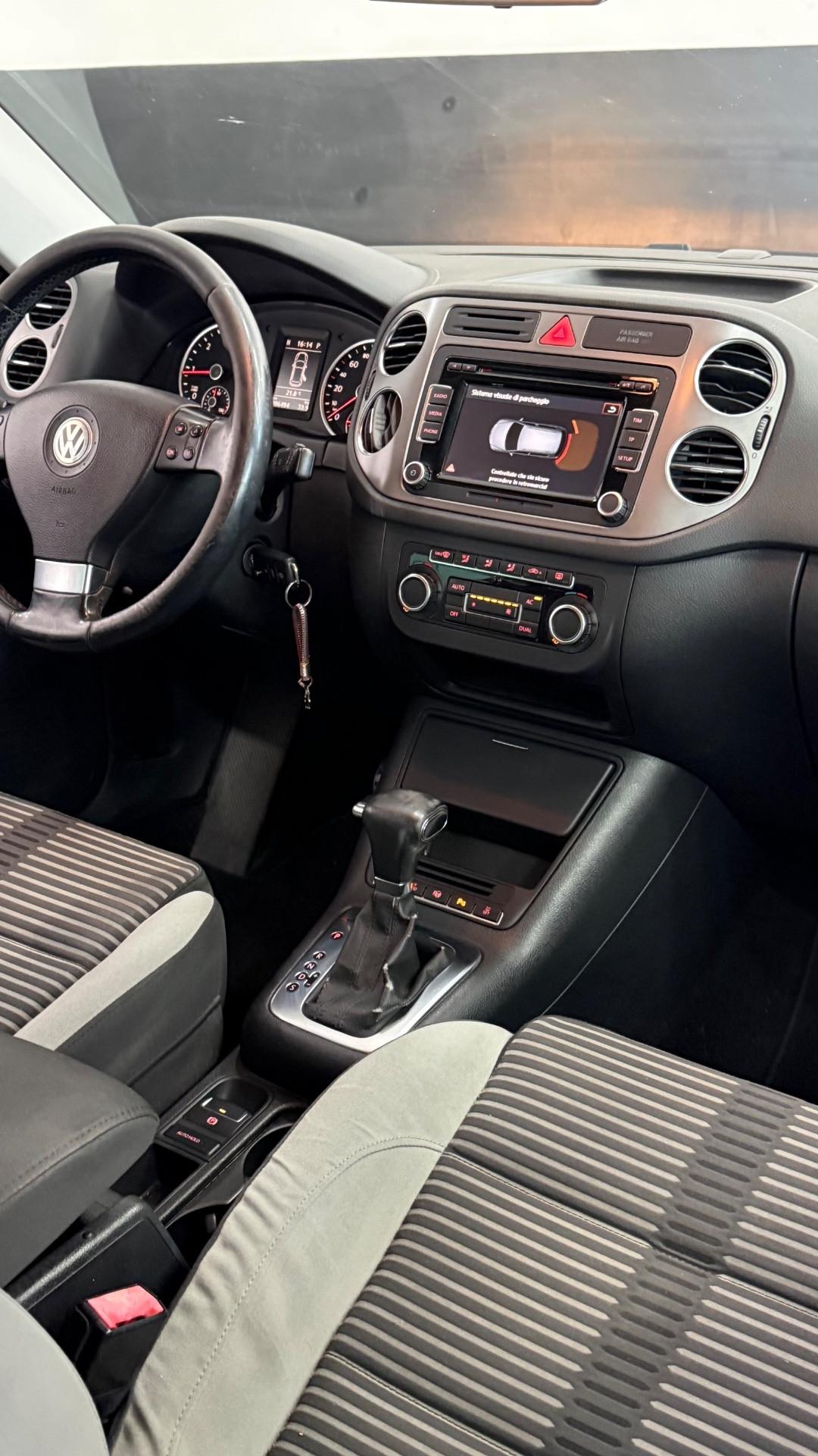 Volkswagen Tiguan 2.0 TDI DPF 4MOTION DSG Sport & Style