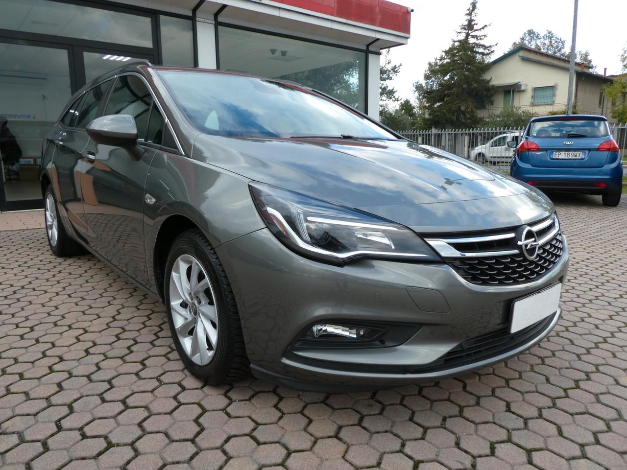 Opel Astra 1.6 CDTi 136CV aut. OK NEOPATENTATI