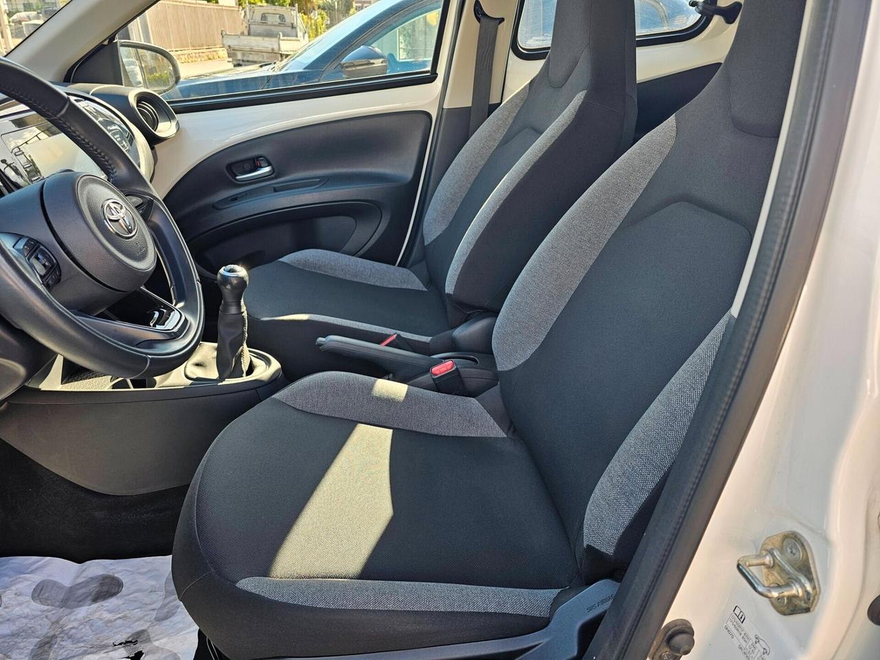 Toyota Aygo X 1.0 VVT-i 72 CV 5 porte Trend Air