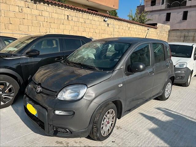 Fiat Panda 2023 Hybrid sinistrata incidentata
