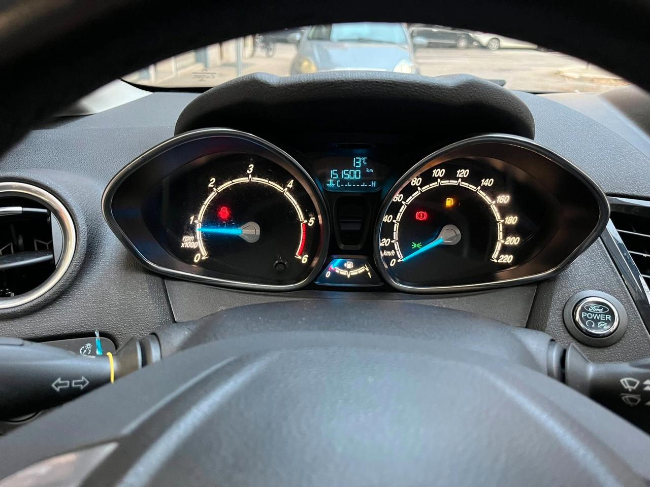 Ford Fiesta 1.5 TDCi 75CV 5 porte Titanium