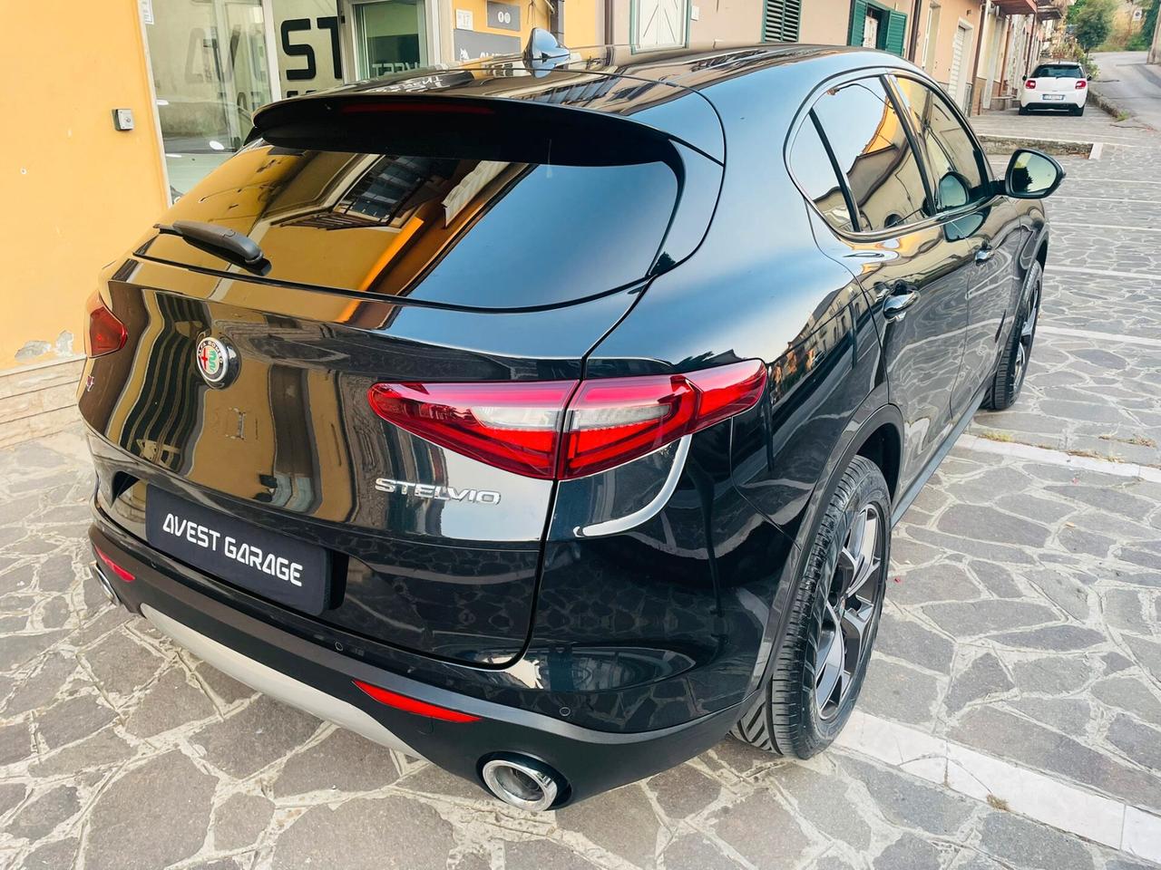 Alfa Romeo Stelvio 2.2 Turbodiesel 210 CV AT8 Q4 Sport Edition Black