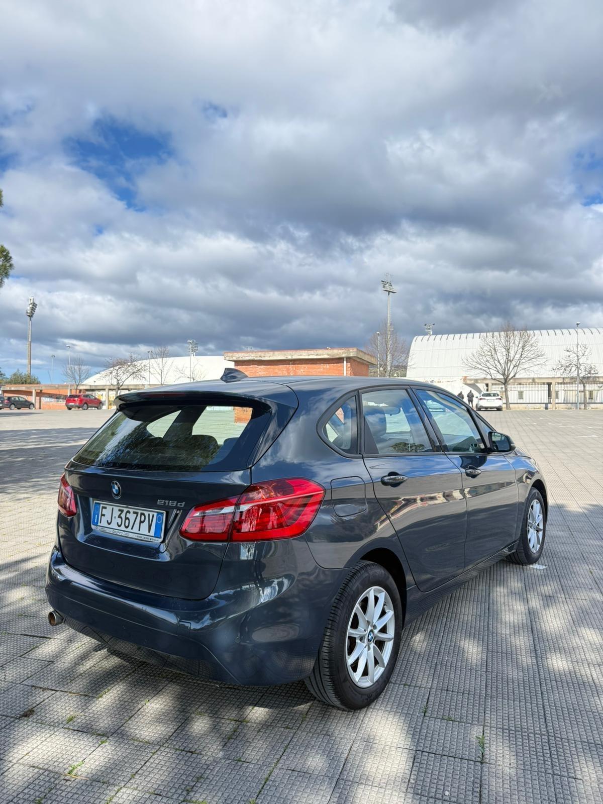 Bmw 2er Active Tourer 218d Advantage