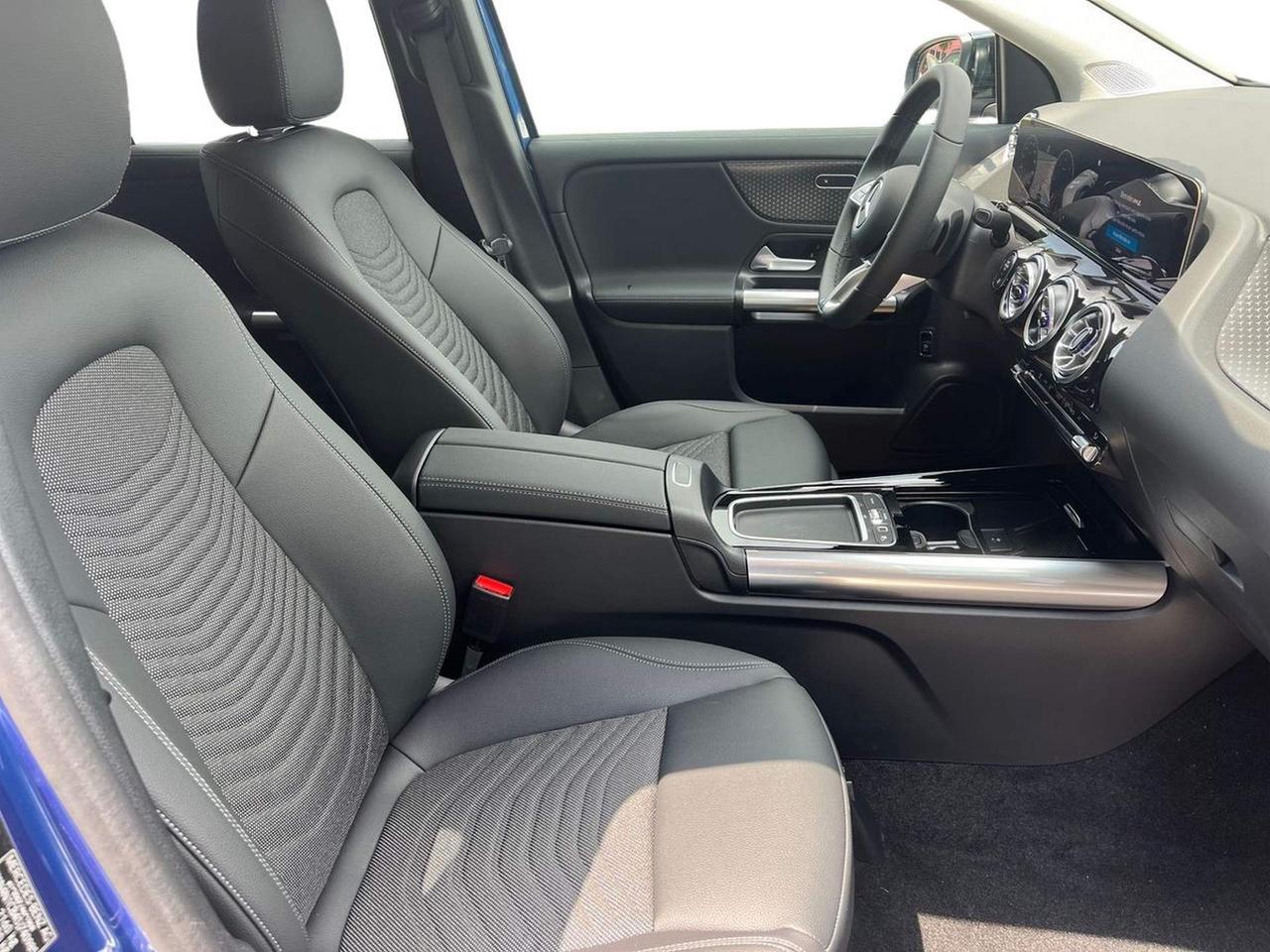 Mercedes-Benz GLA 200 d automatic