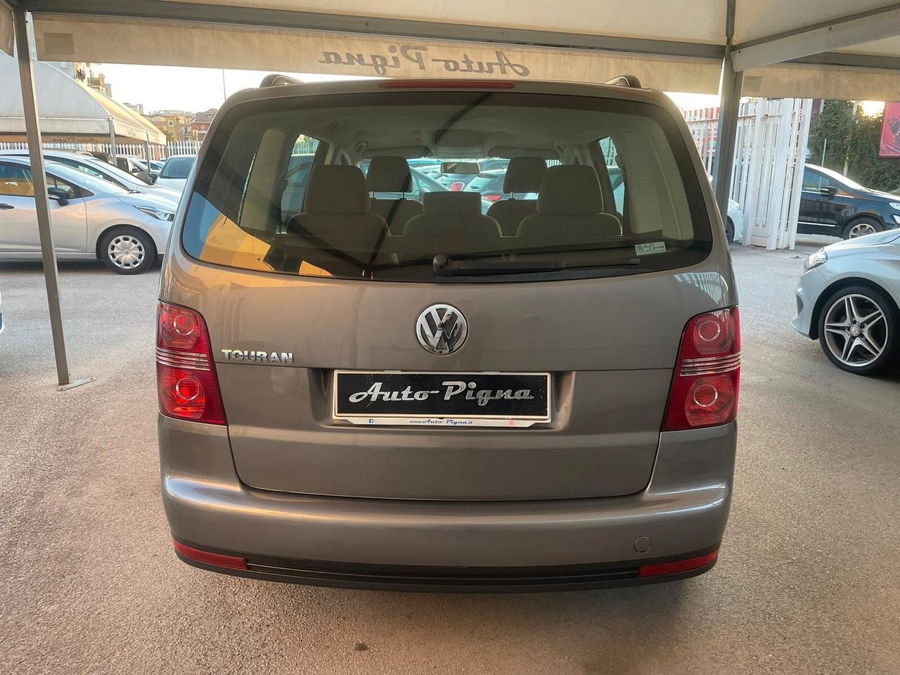 Volkswagen Touran 1.6 Trendline GPL