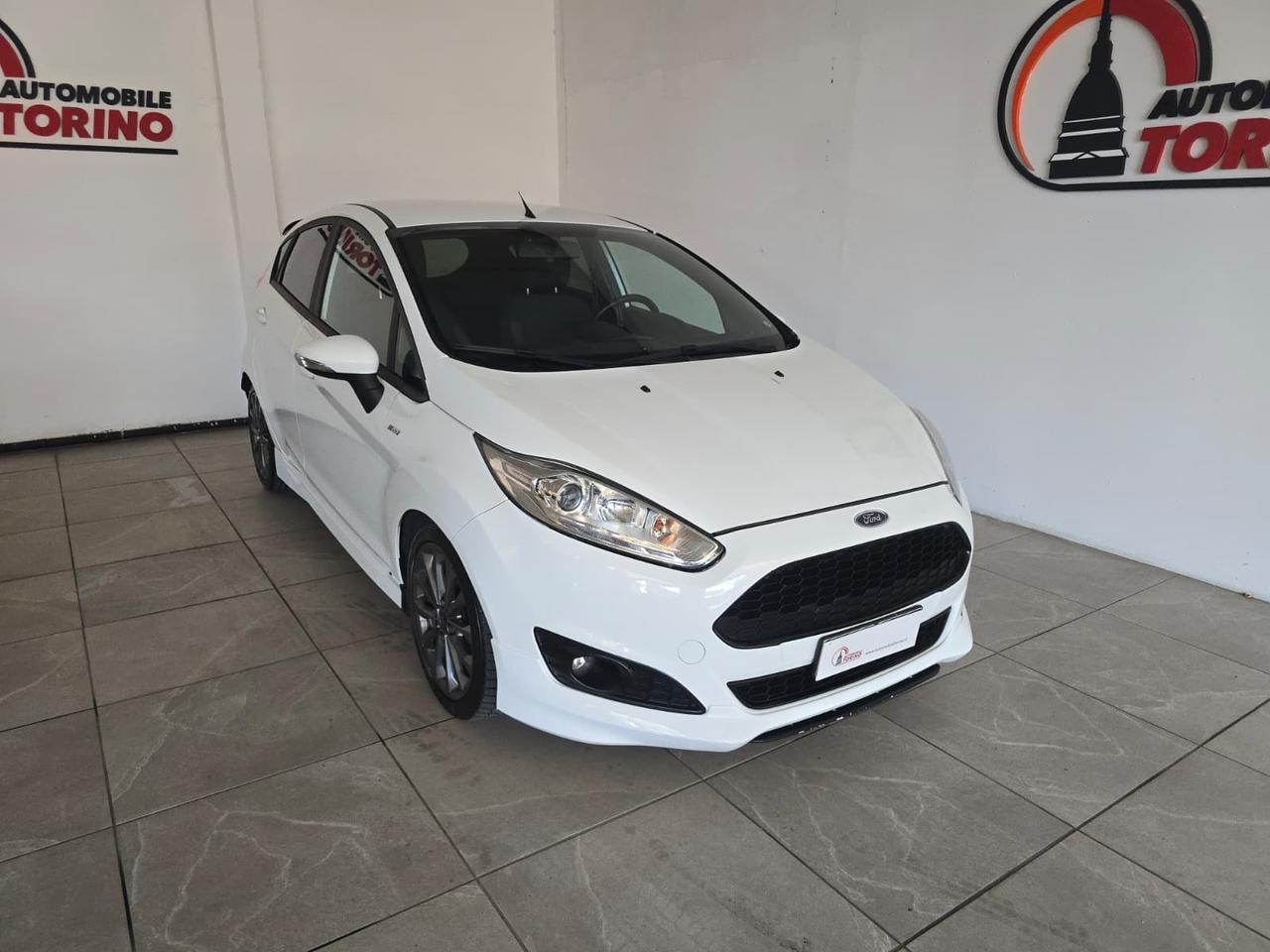 Ford Fiesta 1.5 TDCi 75CV 3 porte Black & White Edition