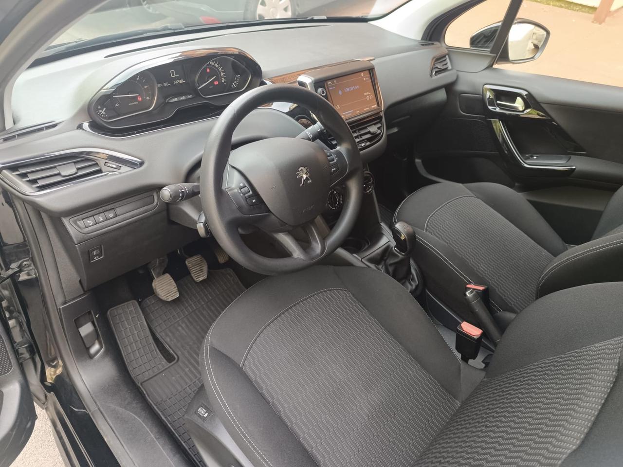 Peugeot 208 BlueHDi 100 5 porte Allure