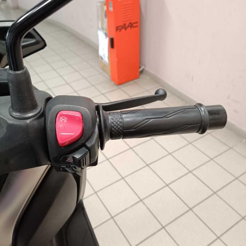 Yamaha X-Max 300 - 2019