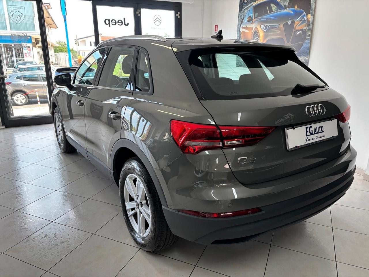 Audi Q3 35 TDI S tronic Business