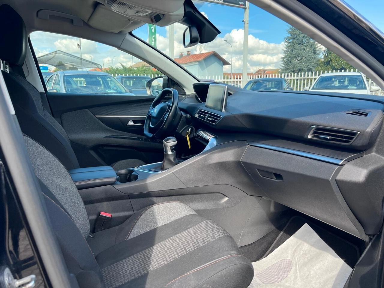 Peugeot 3008 BlueHDi 130 S&S Allure