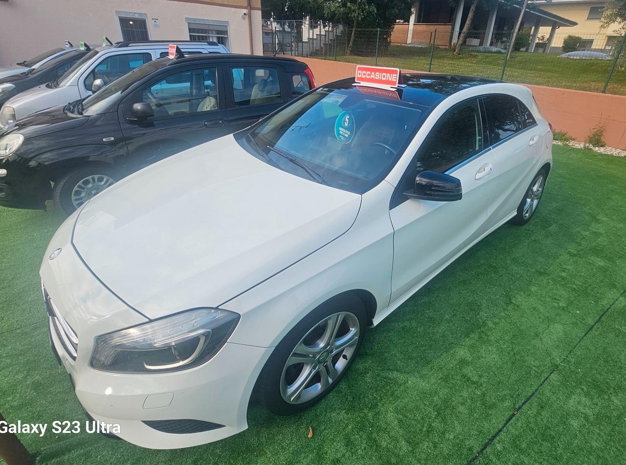 Mercedes-benz A 180 160 CDI BlueEFFICIENCY Premium