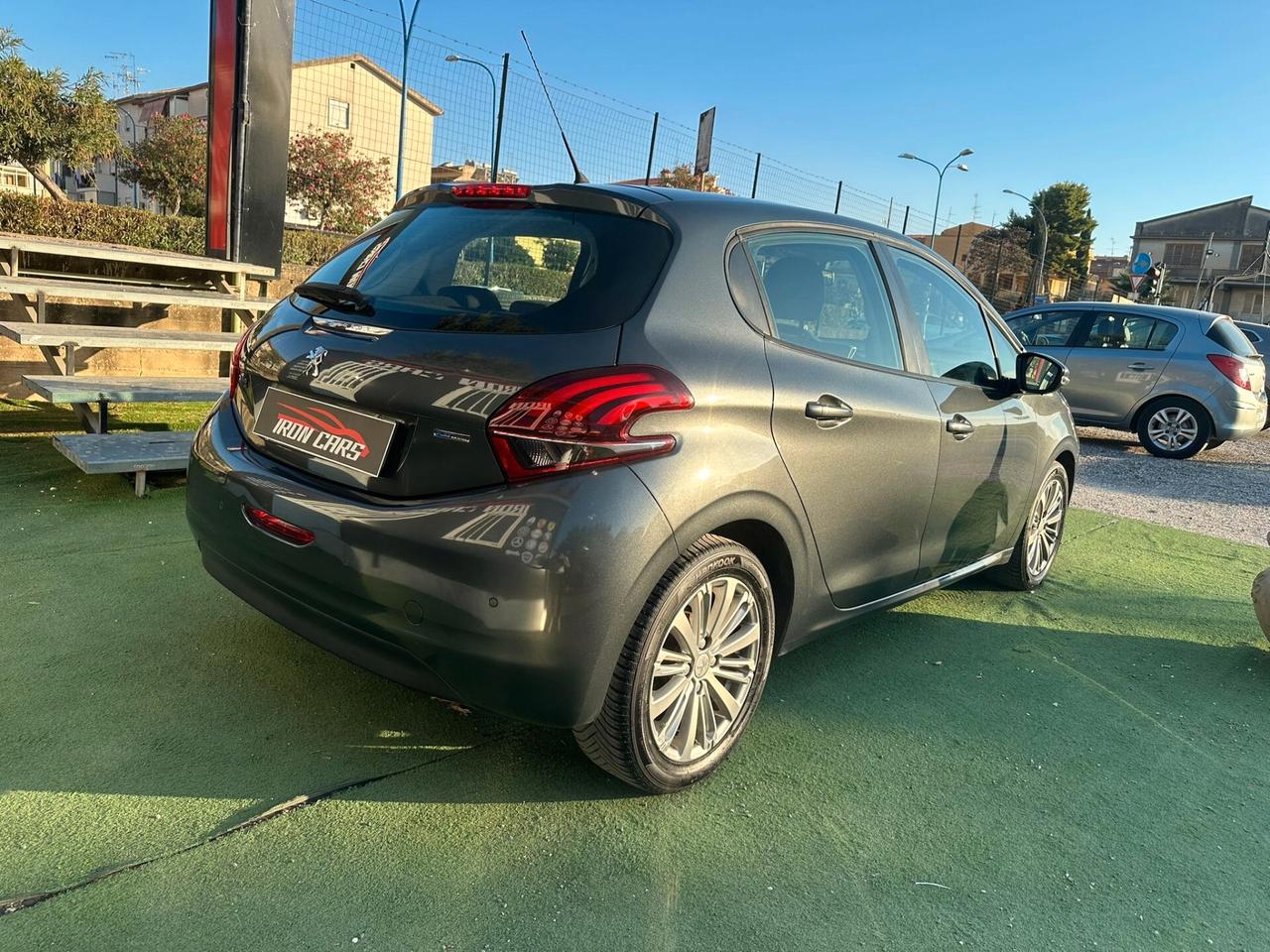 Peugeot 208 PureTech 82 5 porte Access