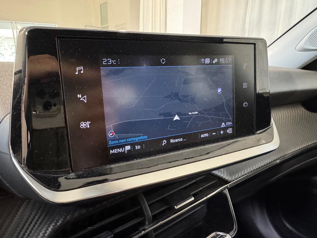 Peugeot 2008 BlueHDi 130 S&S EAT8 Allure