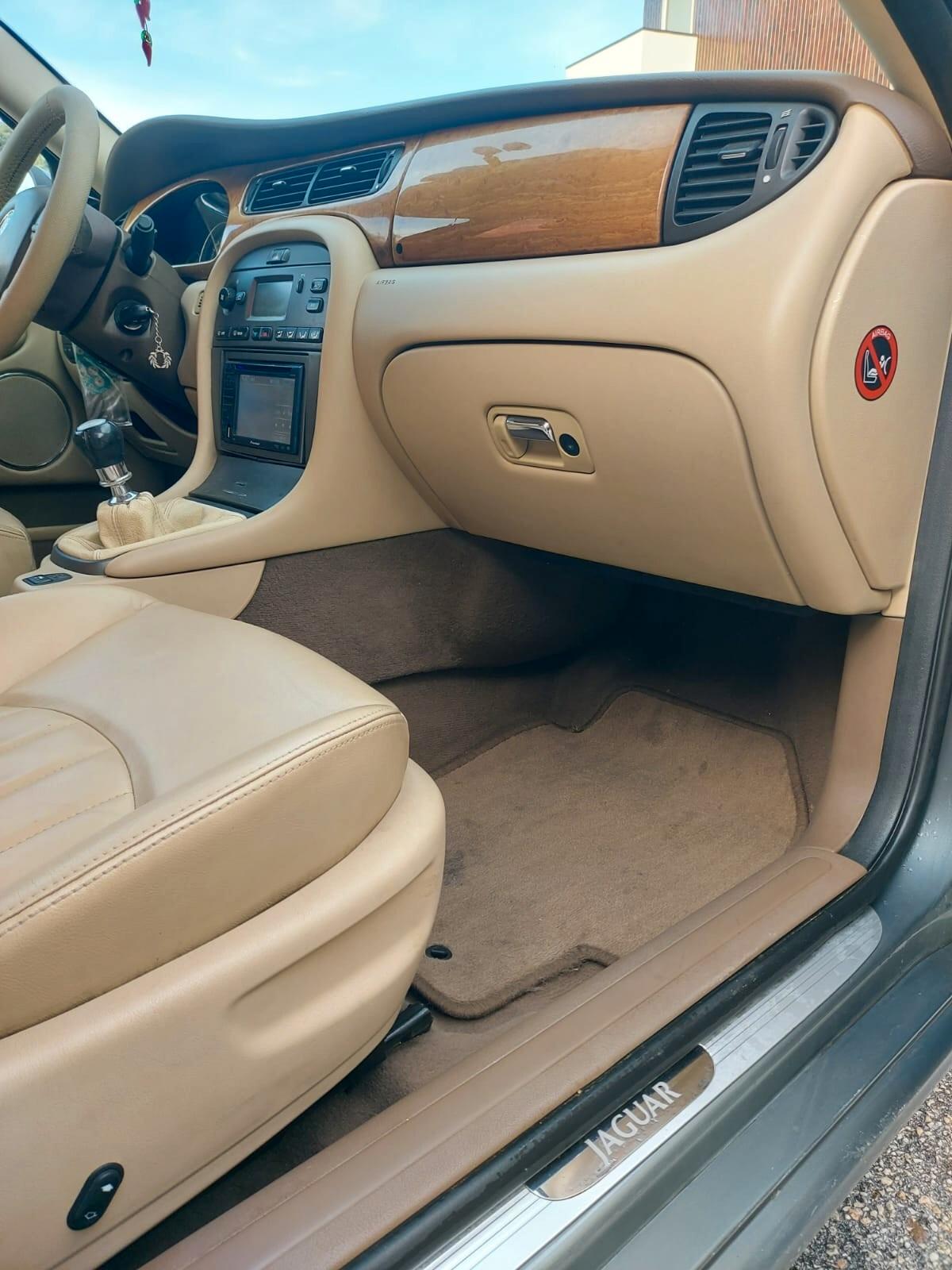 Jaguar X-Type 2.0D cat Executive 2004