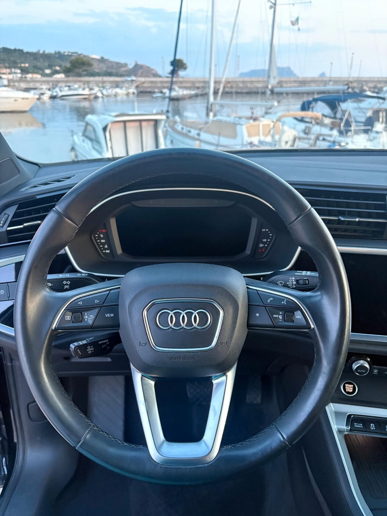 Audi Q3 35 TDI S tronic Business Advanced