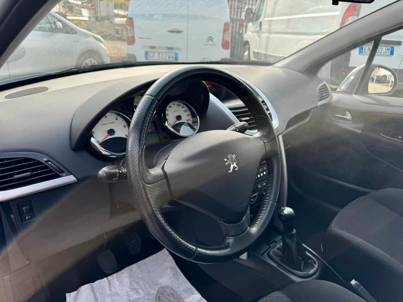 PEUGEOT 207 1600HDI UNICO PROPRIETARIO