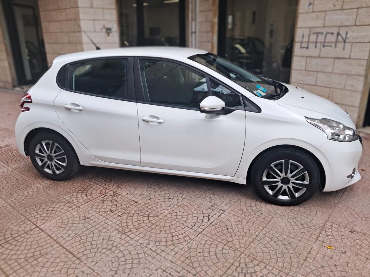 PEUGEOT 208 1.4 Diesel -NEOPATENTATI-Unipro-Euro6700
