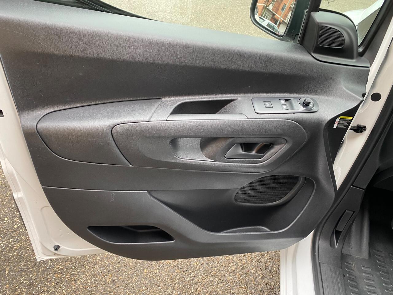 Peugeot Partner BlueHDi 100 PC Furgone Pro