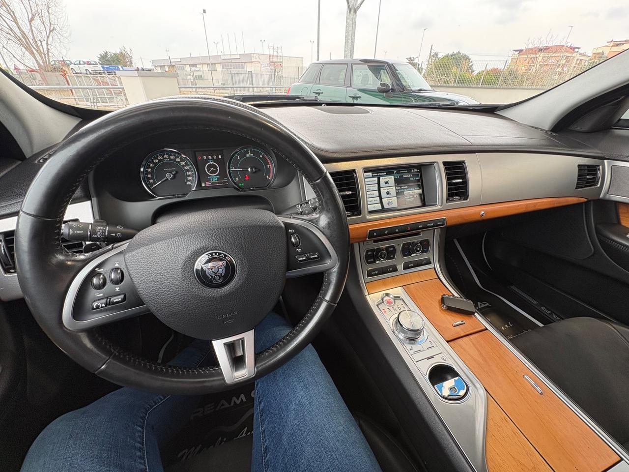 Jaguar XF Sportbrake 2.2 D Limited Edition