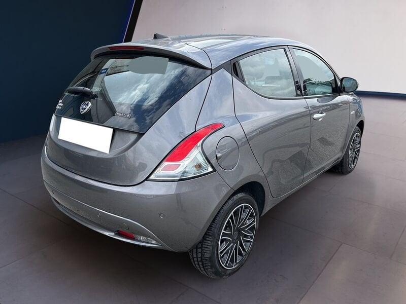 Lancia Ypsilon III 2021 1.0 firefly hybrid Gold s&s 70cv