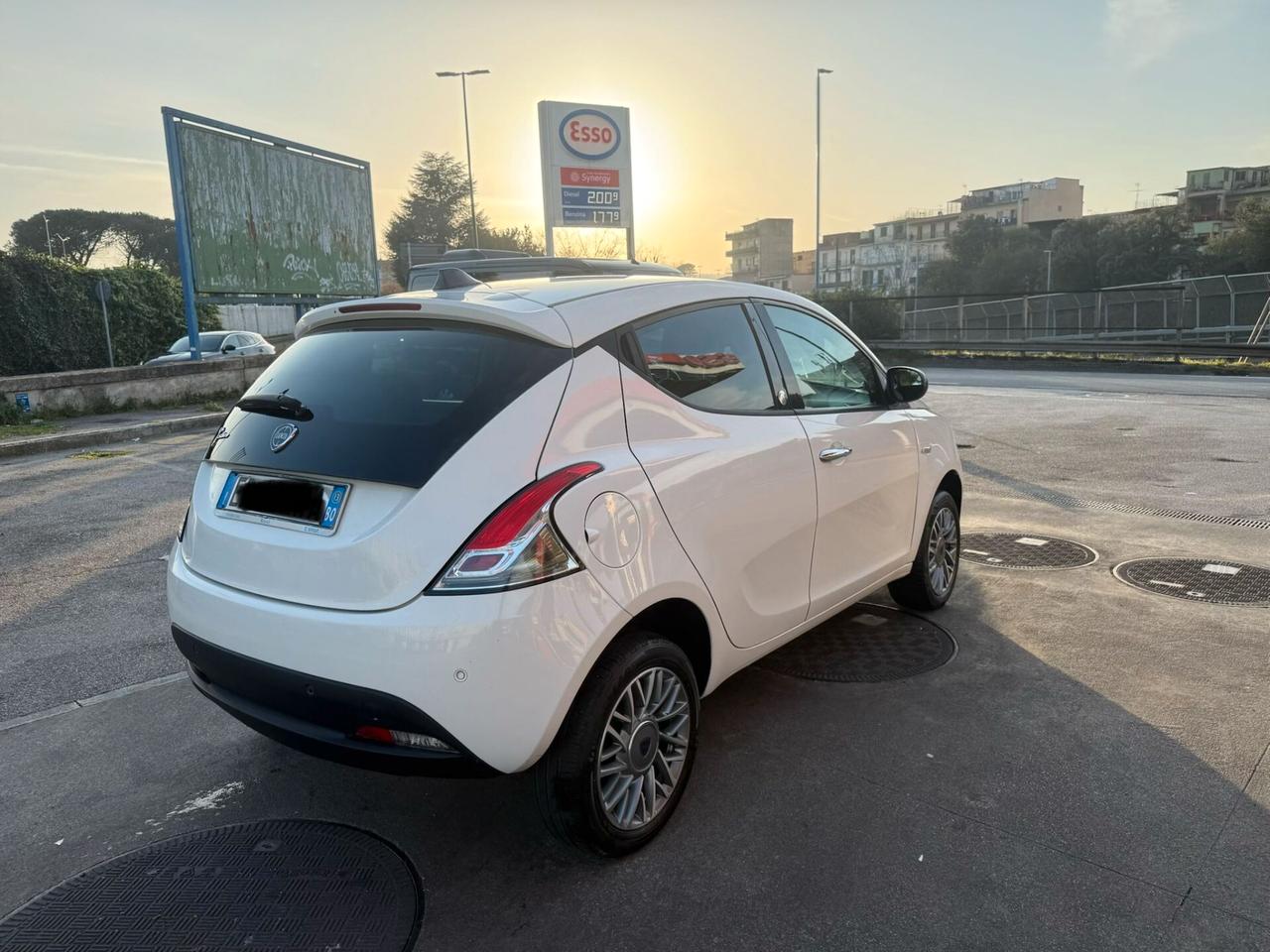 Lancia Ypsilon 0.9 TwinAir METANO 2013