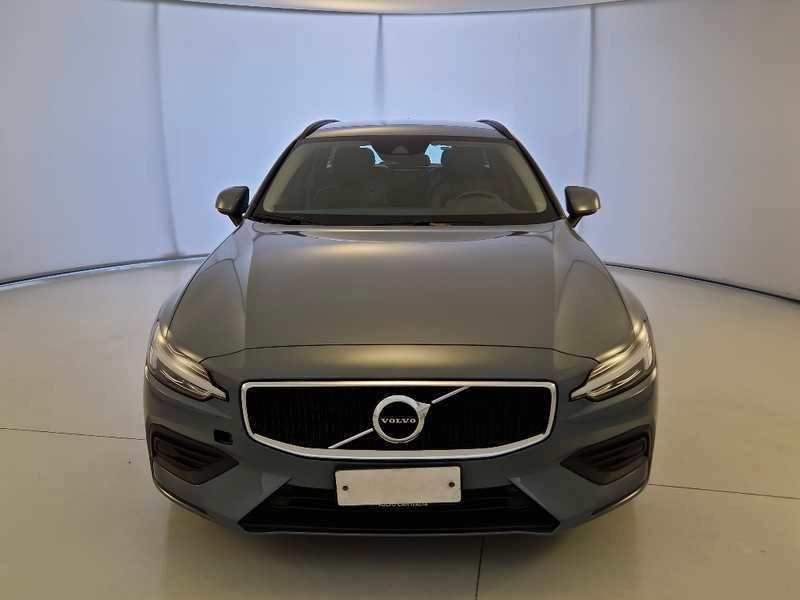 VOLVO V60 B4 D autom. Momentum Business WAGON