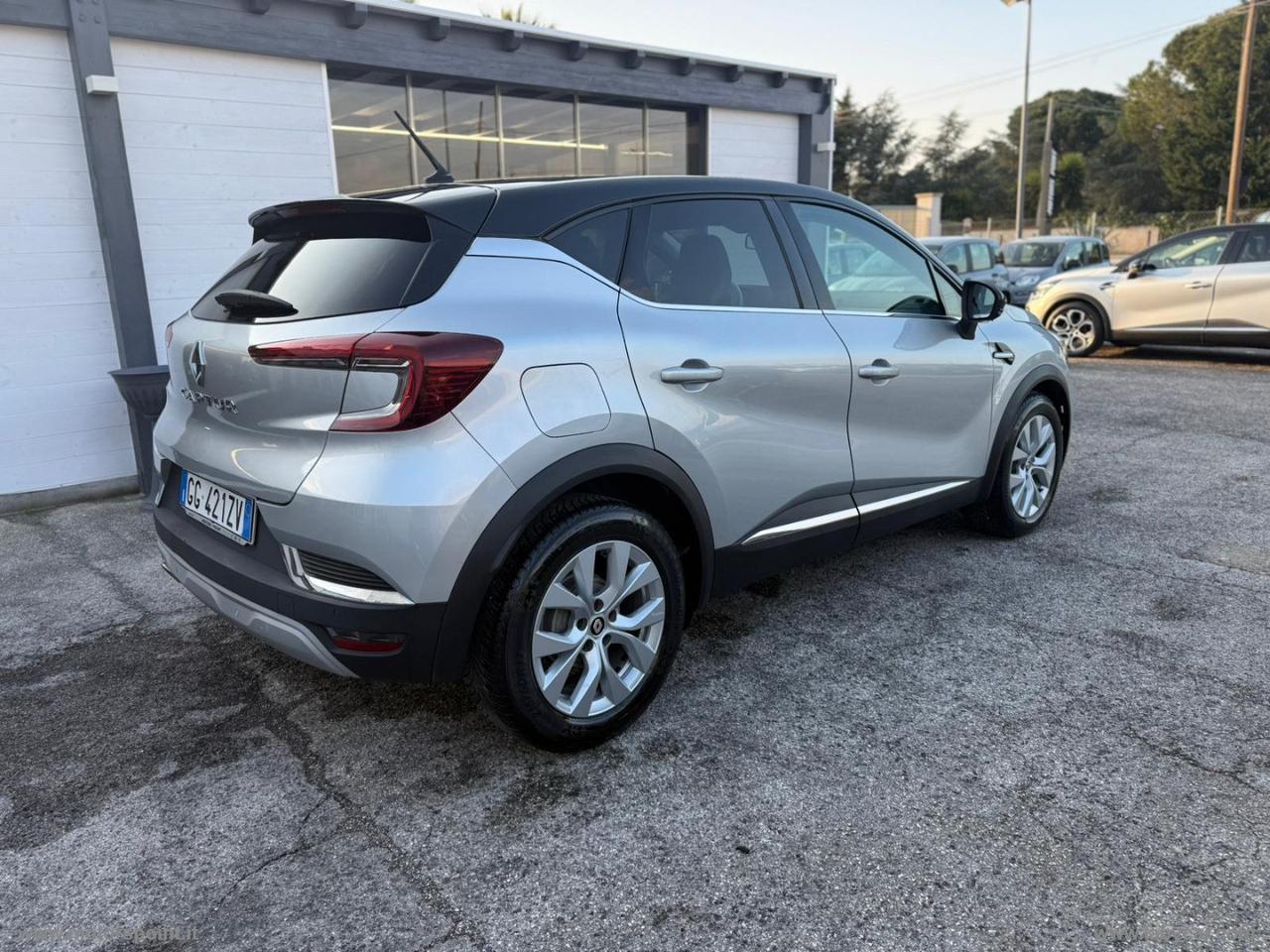 RENAULT Captur TCe 140 CV Intens