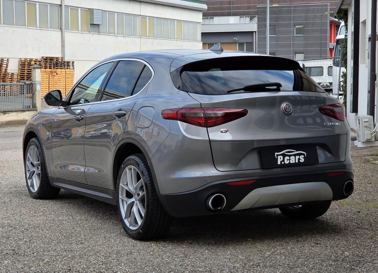 Alfa Romeo Stelvio 2.0 Turbo 280 CV AT8 Q4 First Edition