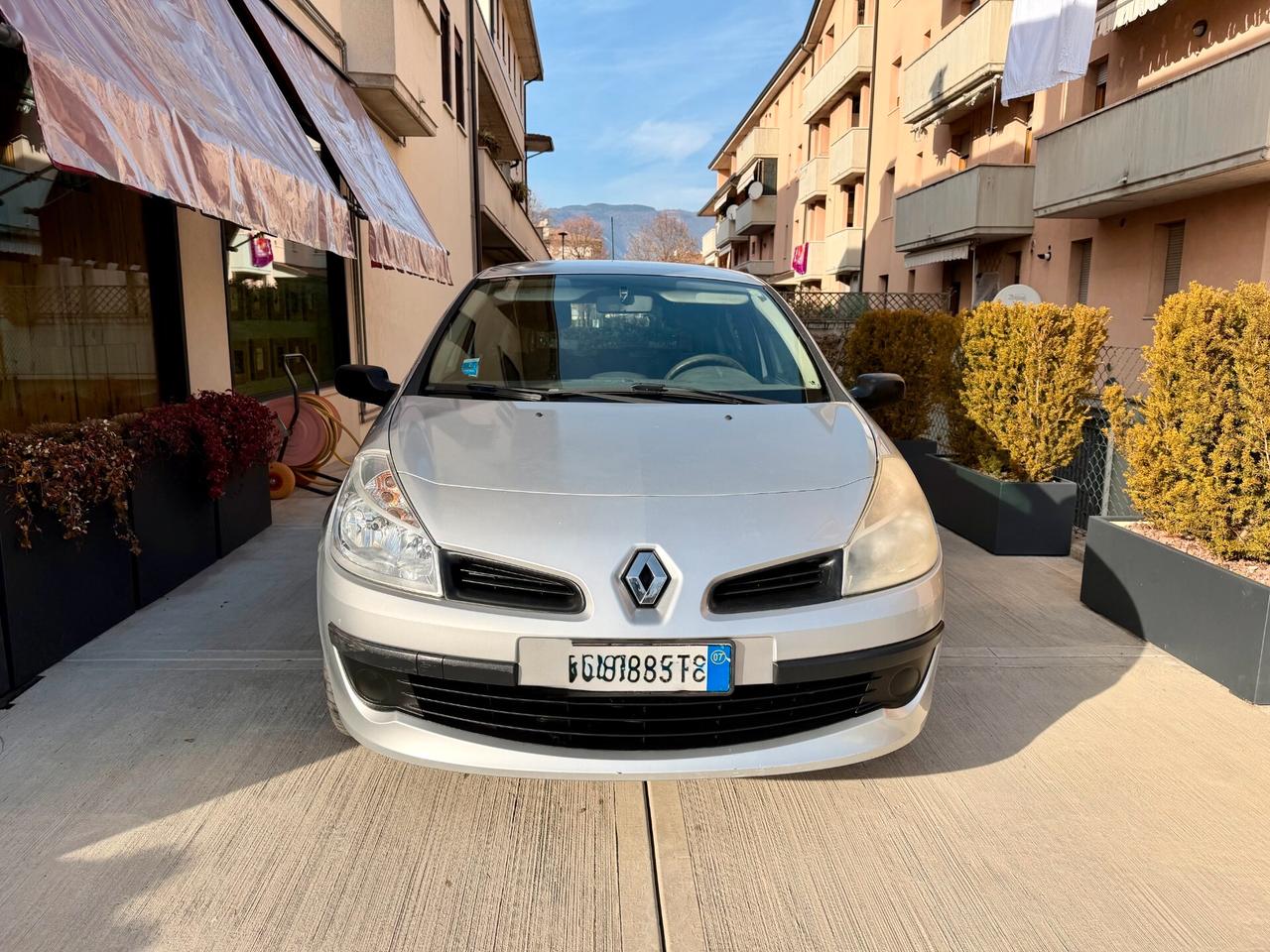 Renault Clio Storia 1.2 3 porte Confort