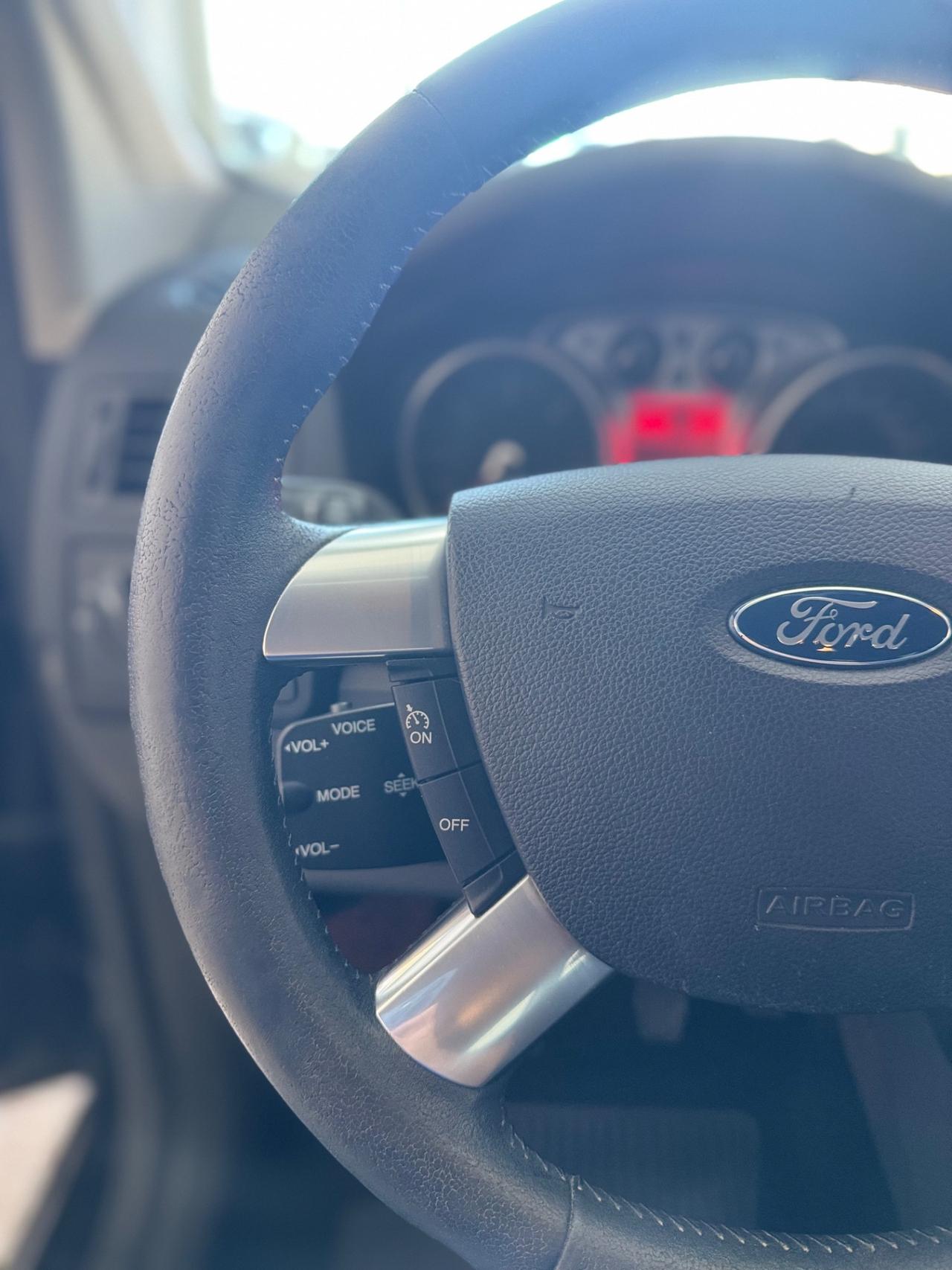 Ford Kuga 2.0 TDCi 136 CV 4WD Titanium DPF