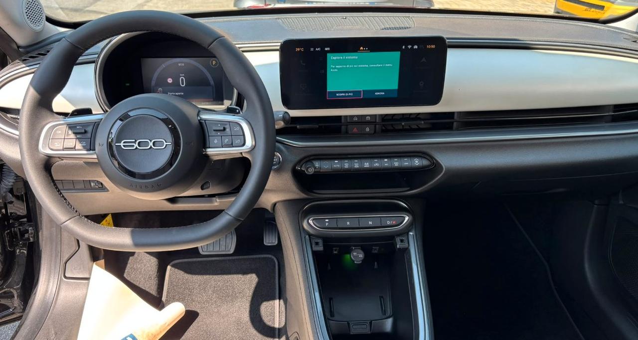 Fiat 600 1.2 hybrid La Prima 110cv auto LED-NAVI-18"
